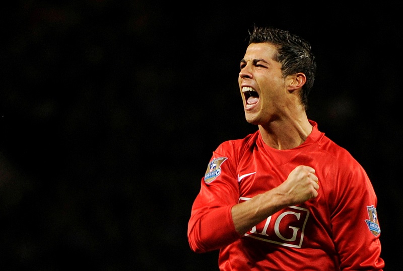 Sự tiến hóa thần tốc của Ronaldo từ một tiền vệ cánh hoa mỹ thành một "sát thủ" vòng cấm thượng hạng.
